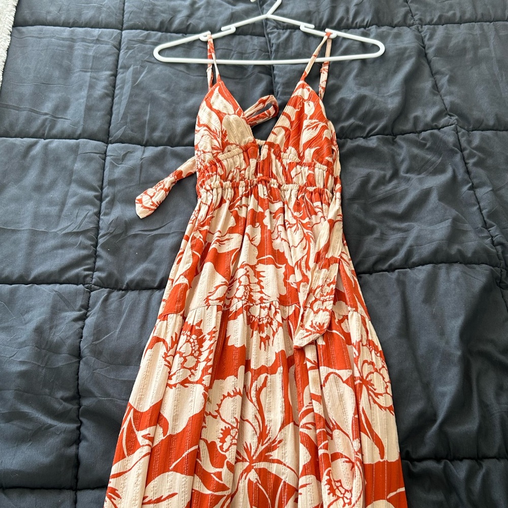 Surf shop dress